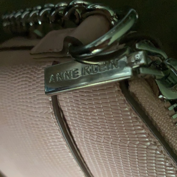 Crossbody Purse - Picture 6 of 6